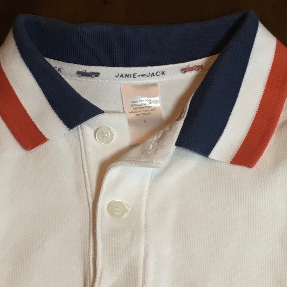 Like new condition shirt!
